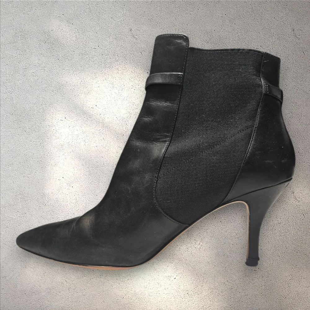 Michael Kors The Jet Set 6‎ Black Heeled Pull On Ankle Boots Booties Size 10